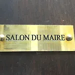 Le Calme De L'opera.