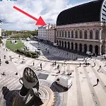 Le Calme De L'opera. * Lyon